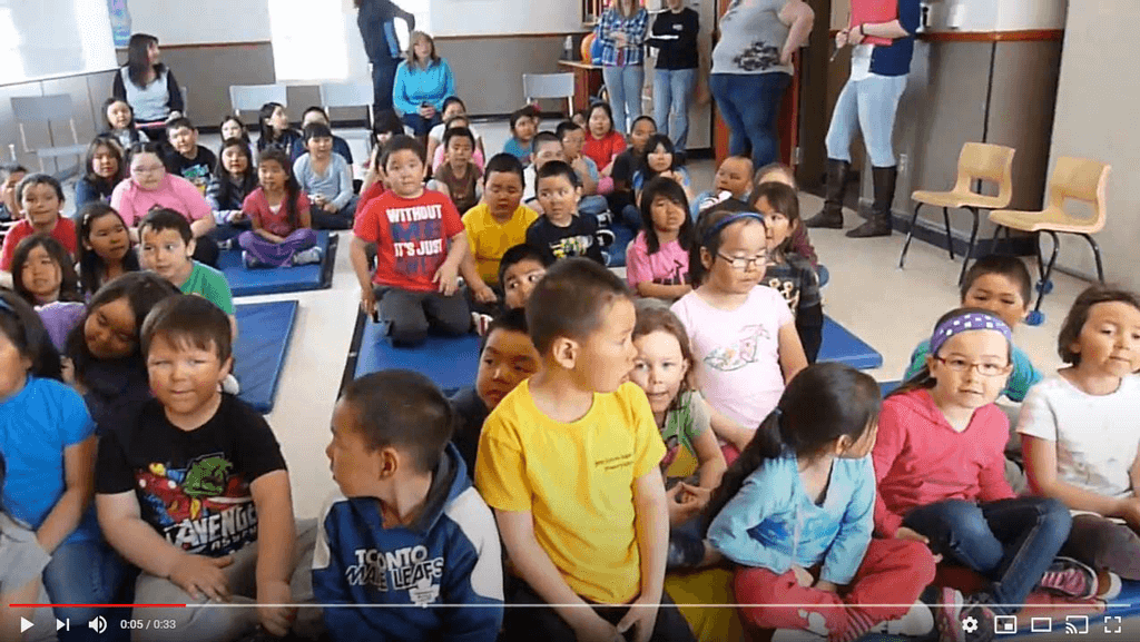 Happy-Feeling-Nain-Video-Screen-SFW